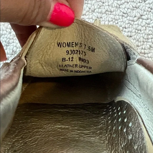 Metallic light pink Sperry Boat Shoes - Picture 6 of 7